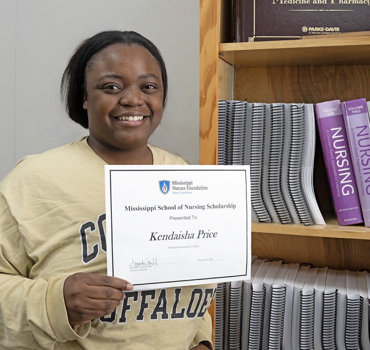 MCC’s Kendaisha Price receives Mississippi Nurses Foundation School of Nursing Scholarship